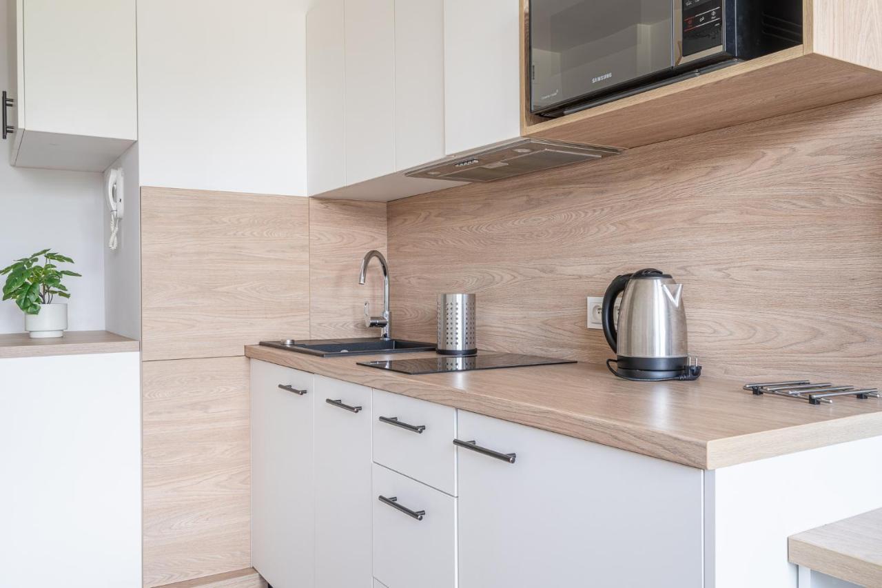 Rentplanet - Studio Dyrekcyjna วรอตซวาฟ ภายนอก รูปภาพ